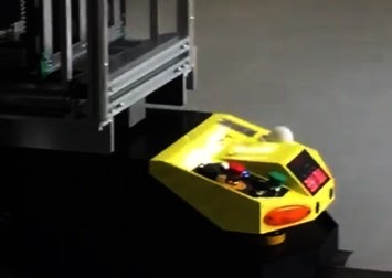 Robot AGV a guida autonoma